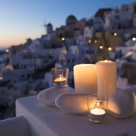 Art Maisons Castle Oia (Santorini)