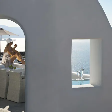 Art Maisons Castle Oia (Santorini)