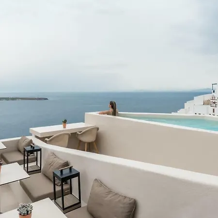 Art Maisons Castle Oia (Santorini)